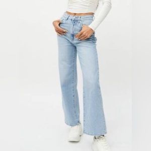 Cute urban jeans!